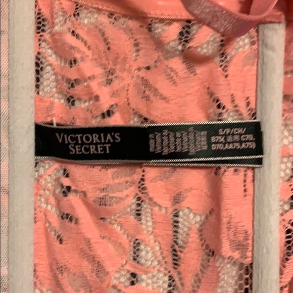 Corset - Picture 5 of 5